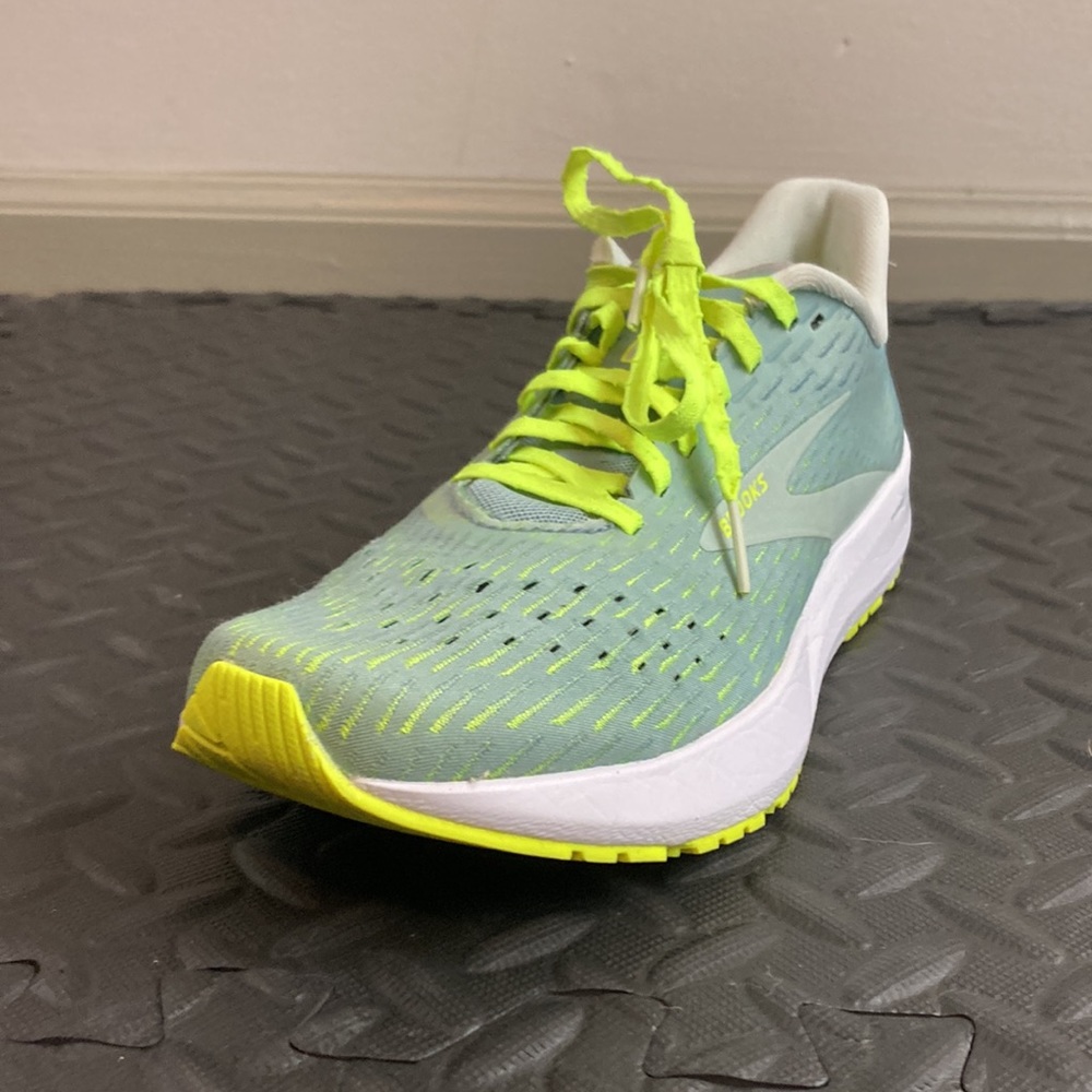 Brooks Hyperion Tempo Running Women's sneakers size 9